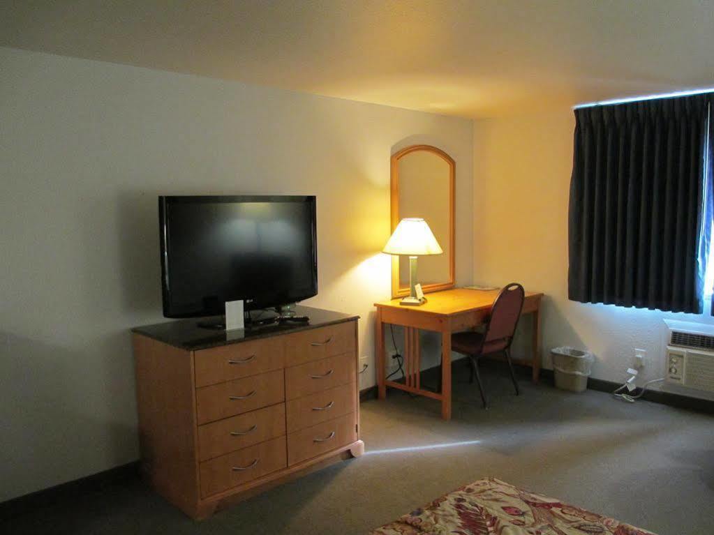 Americas Best Value Inn Billings Exterior photo